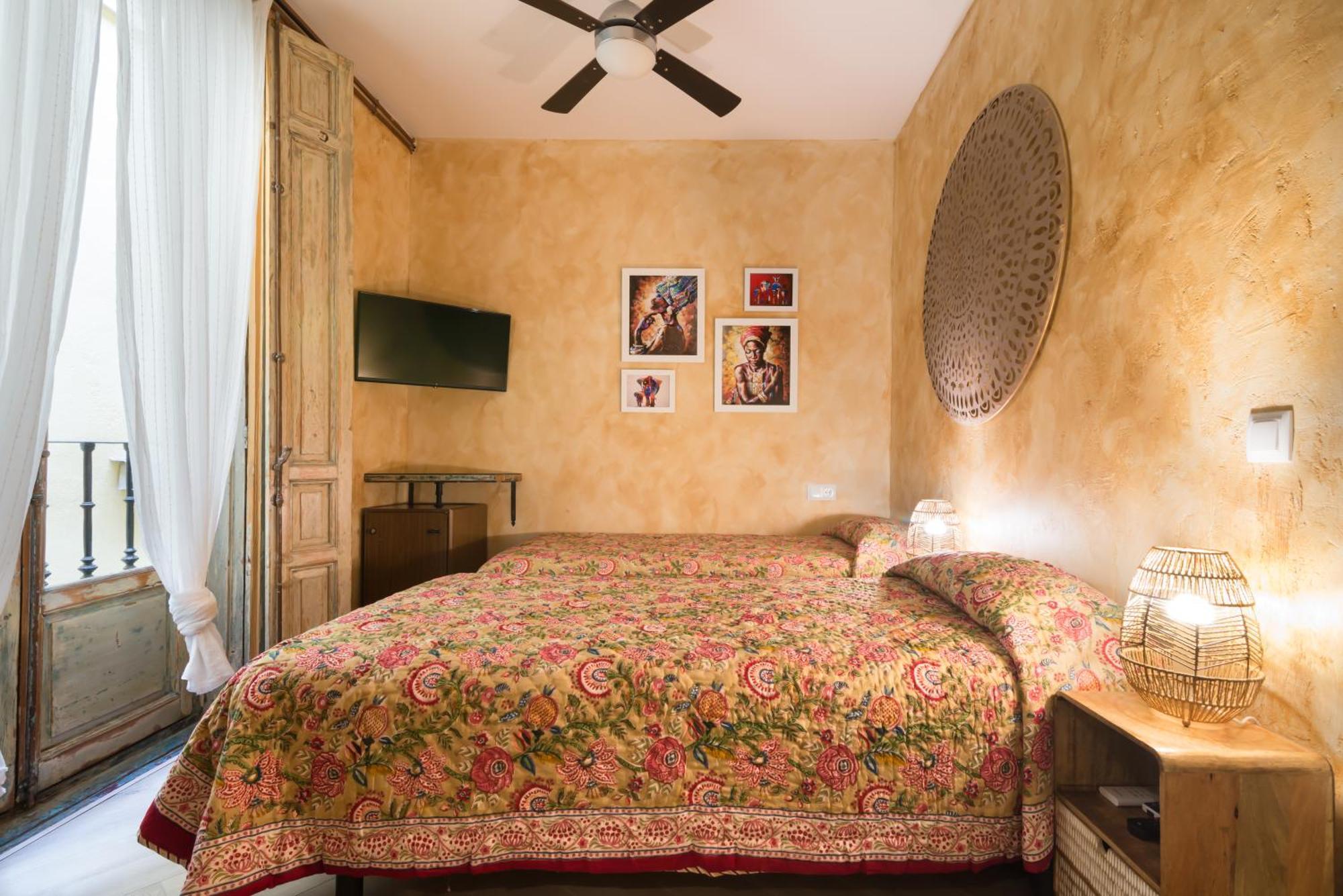 Hostal Artistic B&B — Foto 1